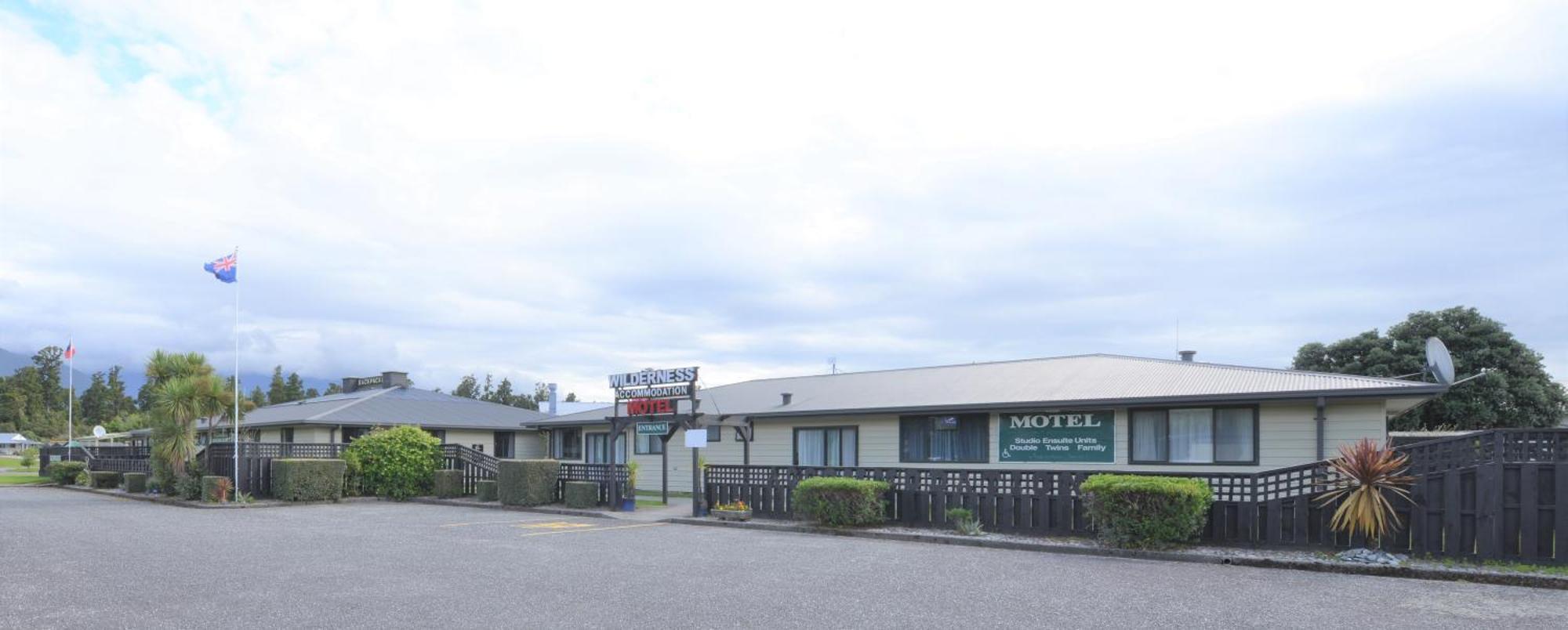Wilderness Motel Accommodation Haast Dış mekan fotoğraf